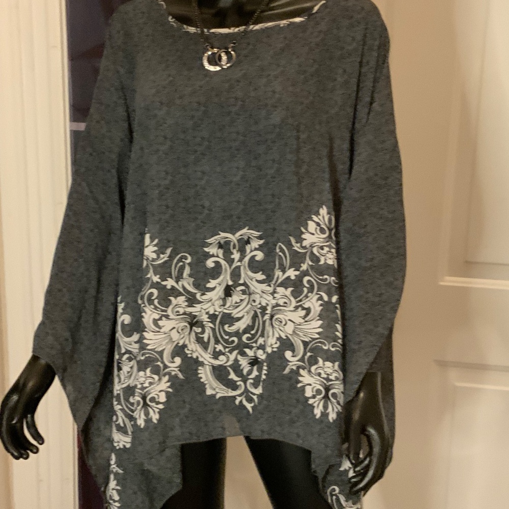 Women Poncho Scarf - Picture 2 of 6